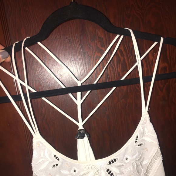 Express top 😍 - Picture 2 of 4